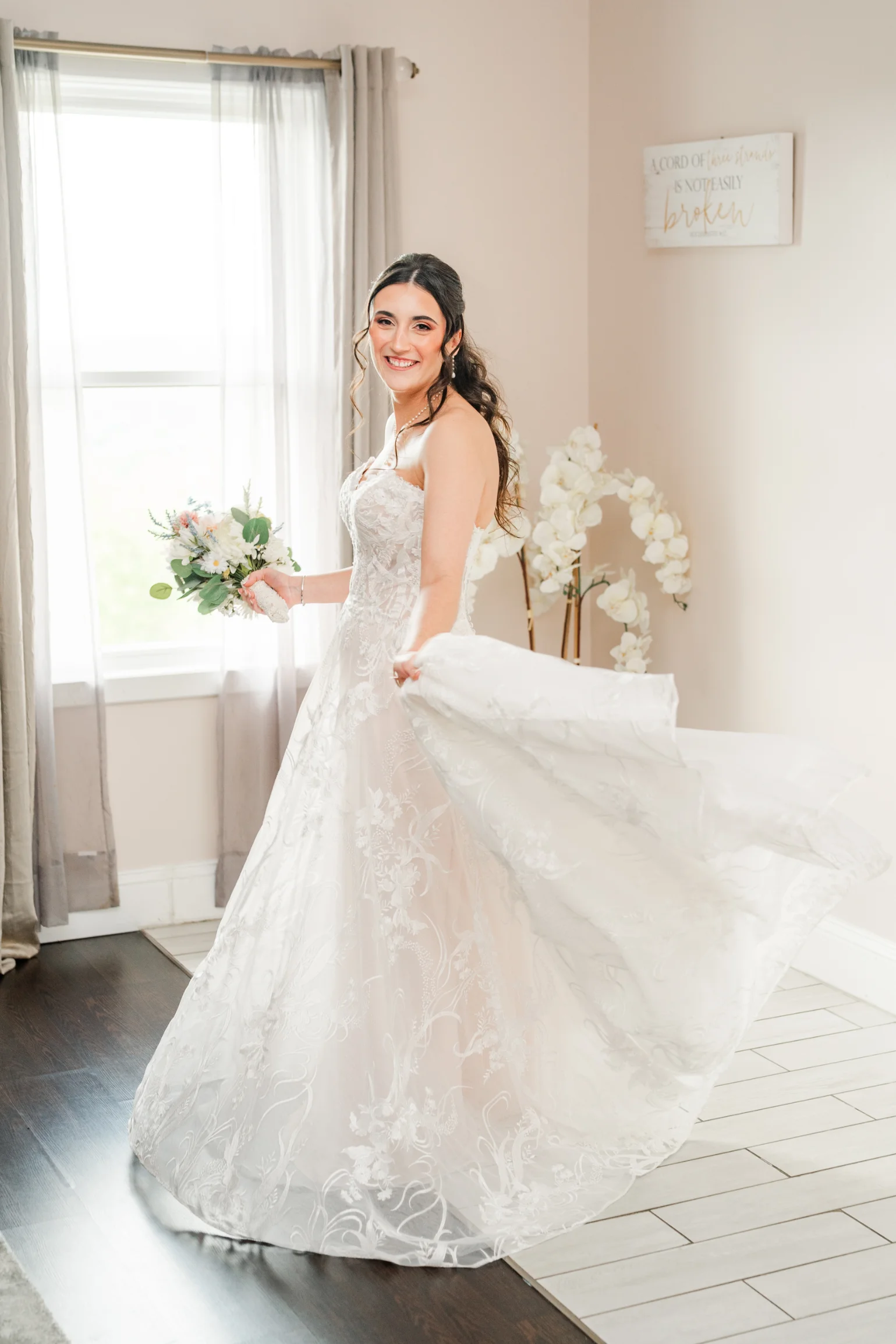 Lilli and Will _ Sarah Larae Photography _ Outdoor Tennessee Wedding 11