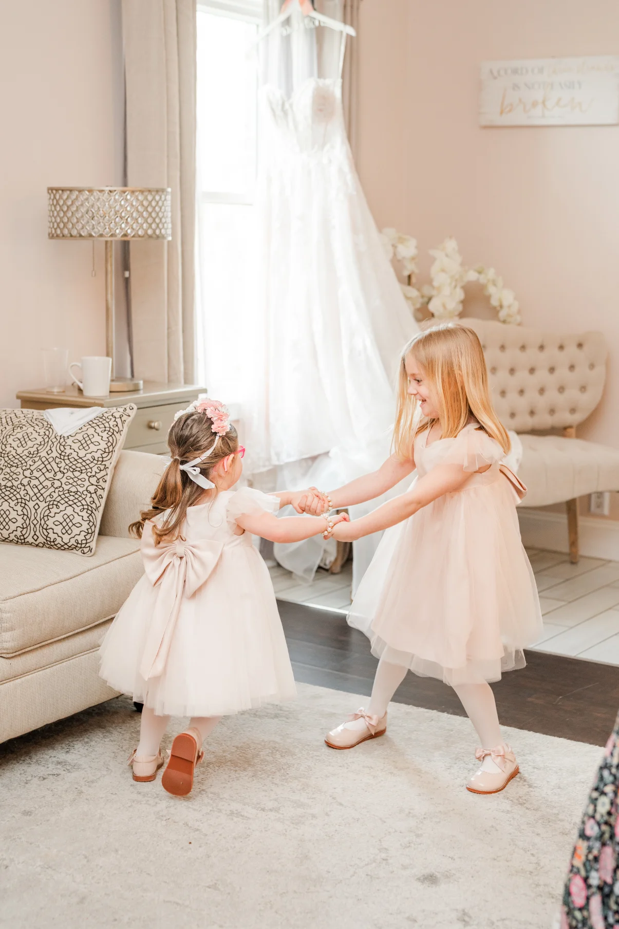 Lilli and Will _ Sarah Larae Photography _ Outdoor Tennessee Wedding 7